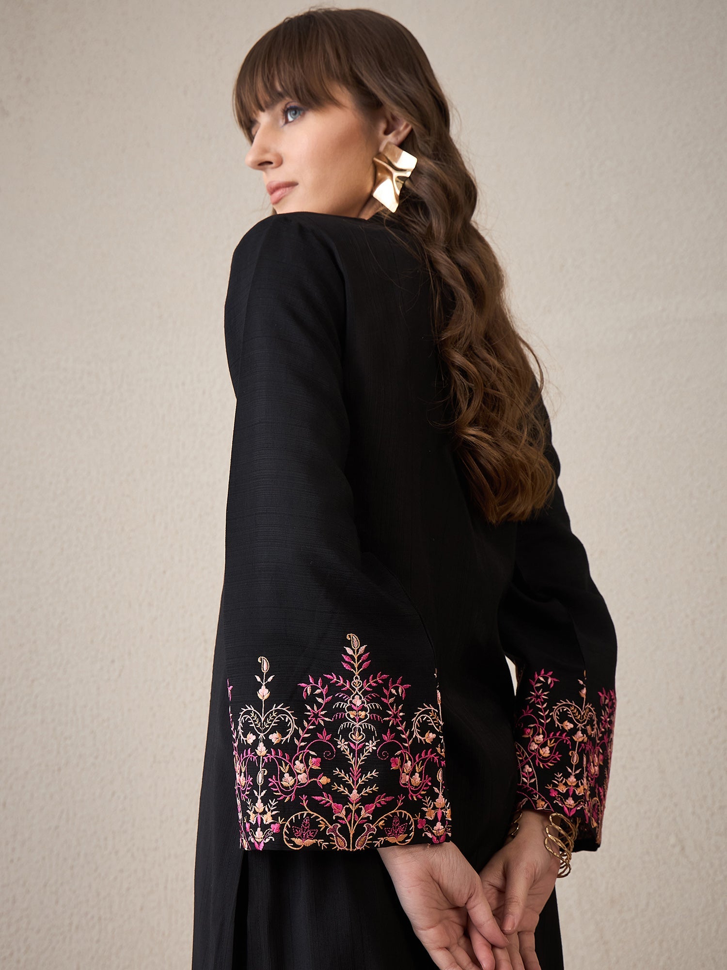 indo era, indoera, indo era kurta, heeramandi dress, heeramandi, dress for women, kurta for women, kurtaset for women, indo era kurta set, indo era suit, anarkali kurta, salwar suit, sharara set, cotton kurta, dress for women, kurta for women, birthday dress for women, gown for women, formal dress for women, party wear for women, summer dress, female kurti, cotton dress for women, kurta with dupatta, dressing style, casual look, new arrival for women, Black suit