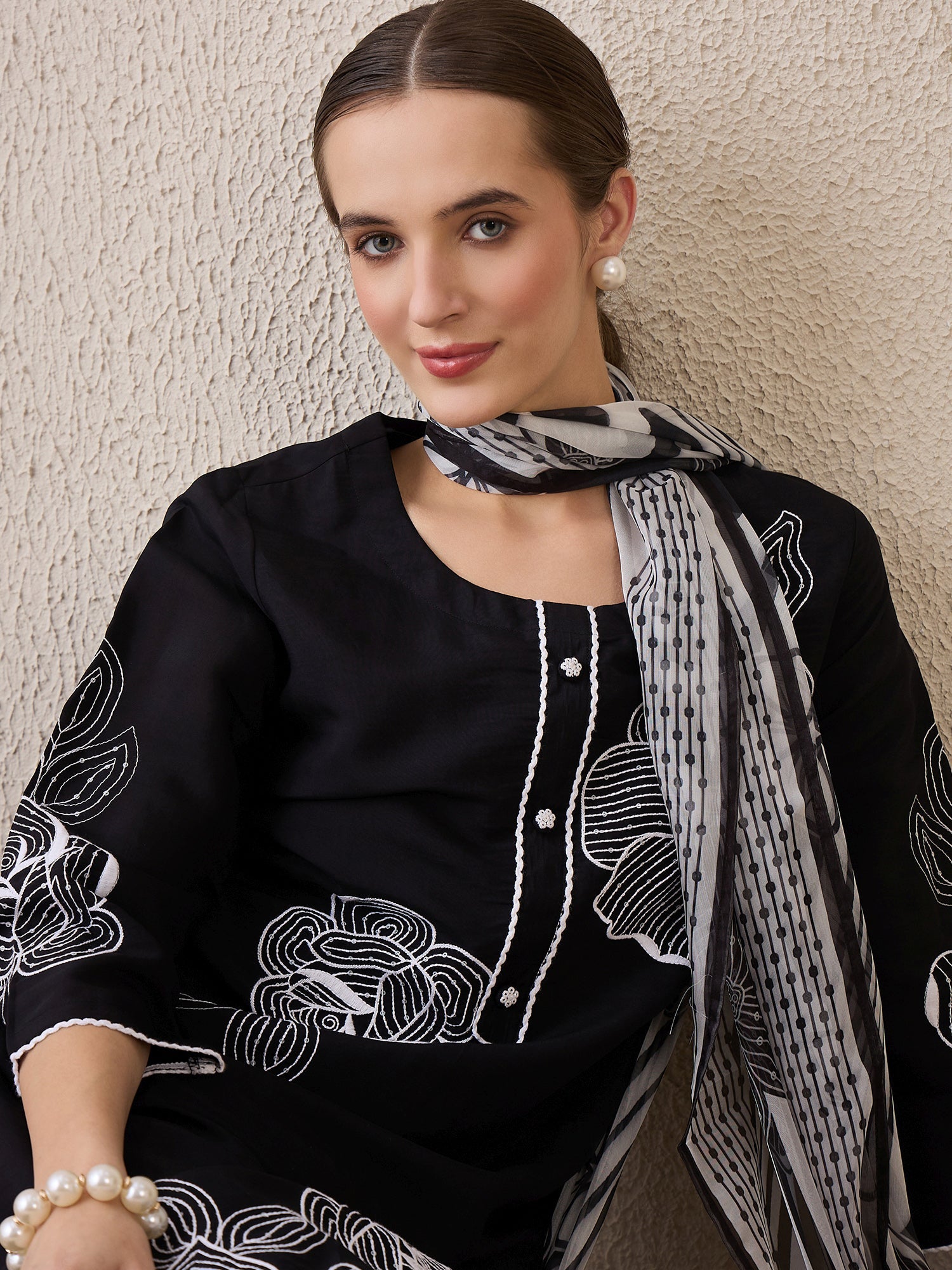 indo era, indoera, indo era kurta, heeramandi dress, heeramandi, dress for women, kurta for women, kurtaset for women, indo era kurta set, indo era suit, anarkali kurta, salwar suit, sharara set, cotton kurta, dress for women, kurta for women, birthday dress for women, gown for women, formal dress for women, party wear for women, summer dress, female kurti, cotton dress for women, kurta with dupatta, dressing style, casual look, new arrival for women, Black suit
