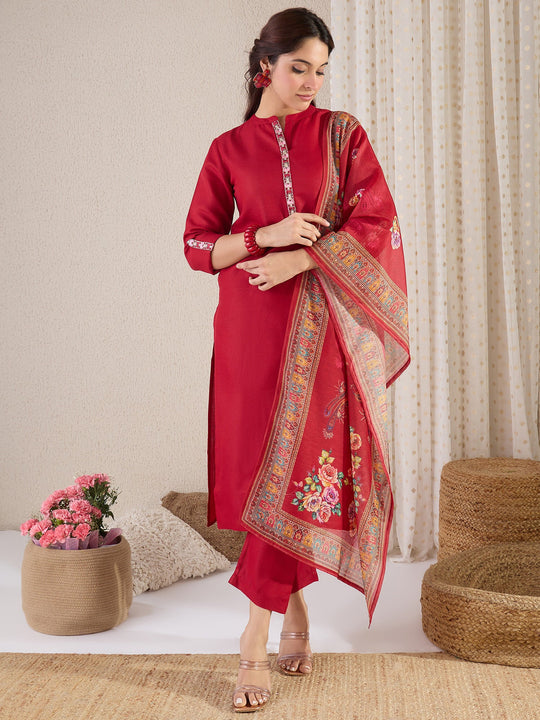 Red Embroidered Cotton Blend Straight Suit Sets With Dupatta