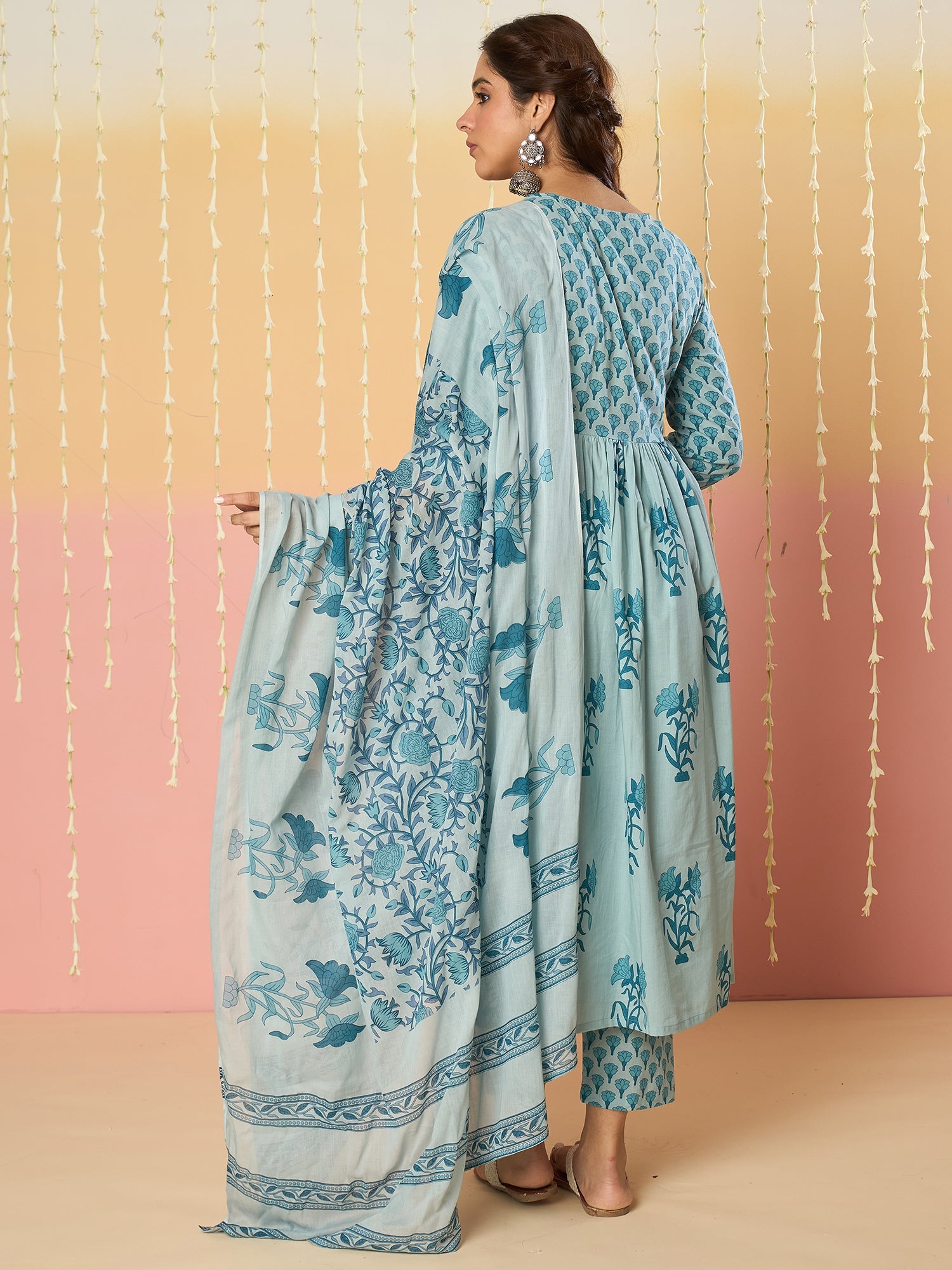 Blue Kurta Set For Women At Affordable Price Fit With Every Occasion & Daily Wear, Easy Return & Exchange Available, Shop Now.