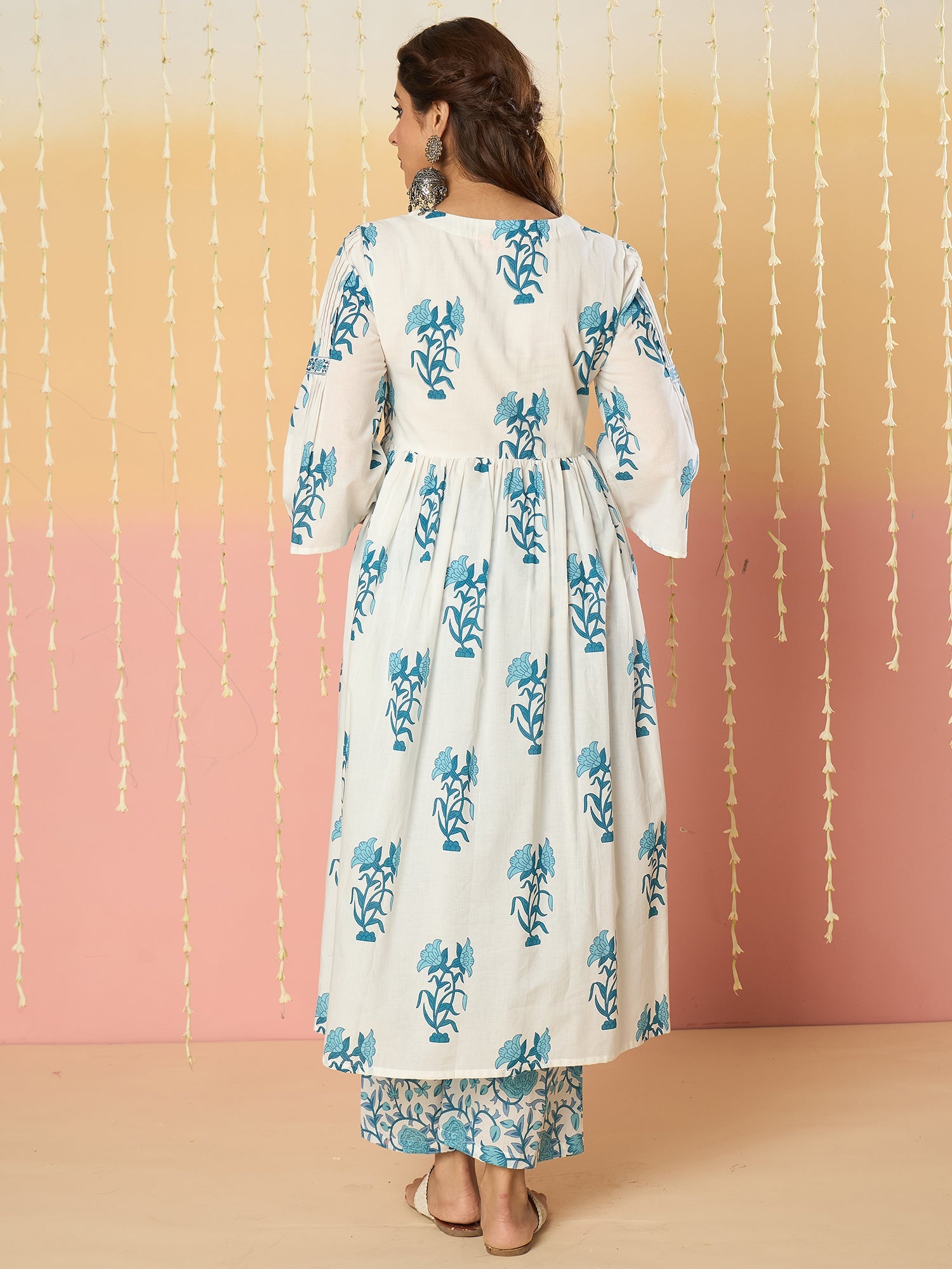 White Kurta Set For Women At Affordable Price Fit With Every Occasion & Daily Wear, Easy Return & Exchange Available, Shop Now.