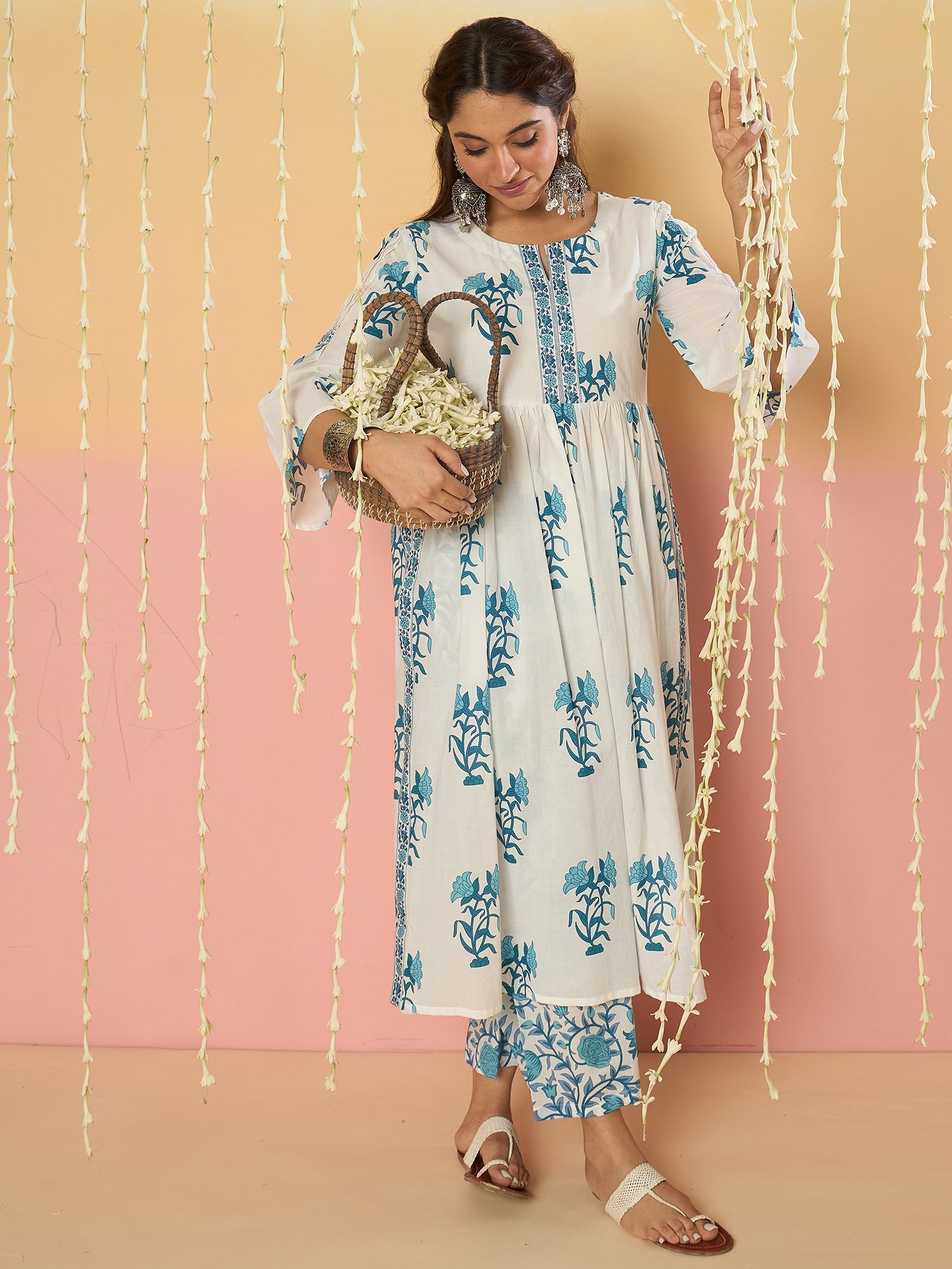 White Kurta Set For Women At Affordable Price Fit With Every Occasion & Daily Wear, Easy Return & Exchange Available, Shop Now.