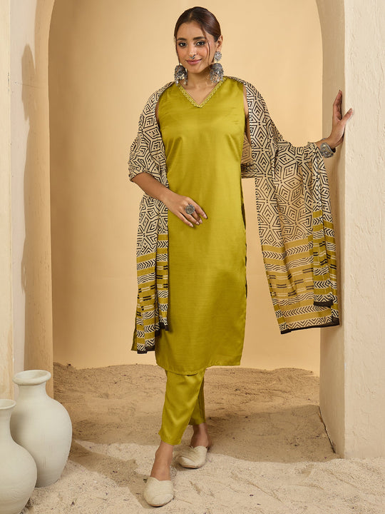 Olive Solid Cotton Blend Straight Kurta Set With Dupatta