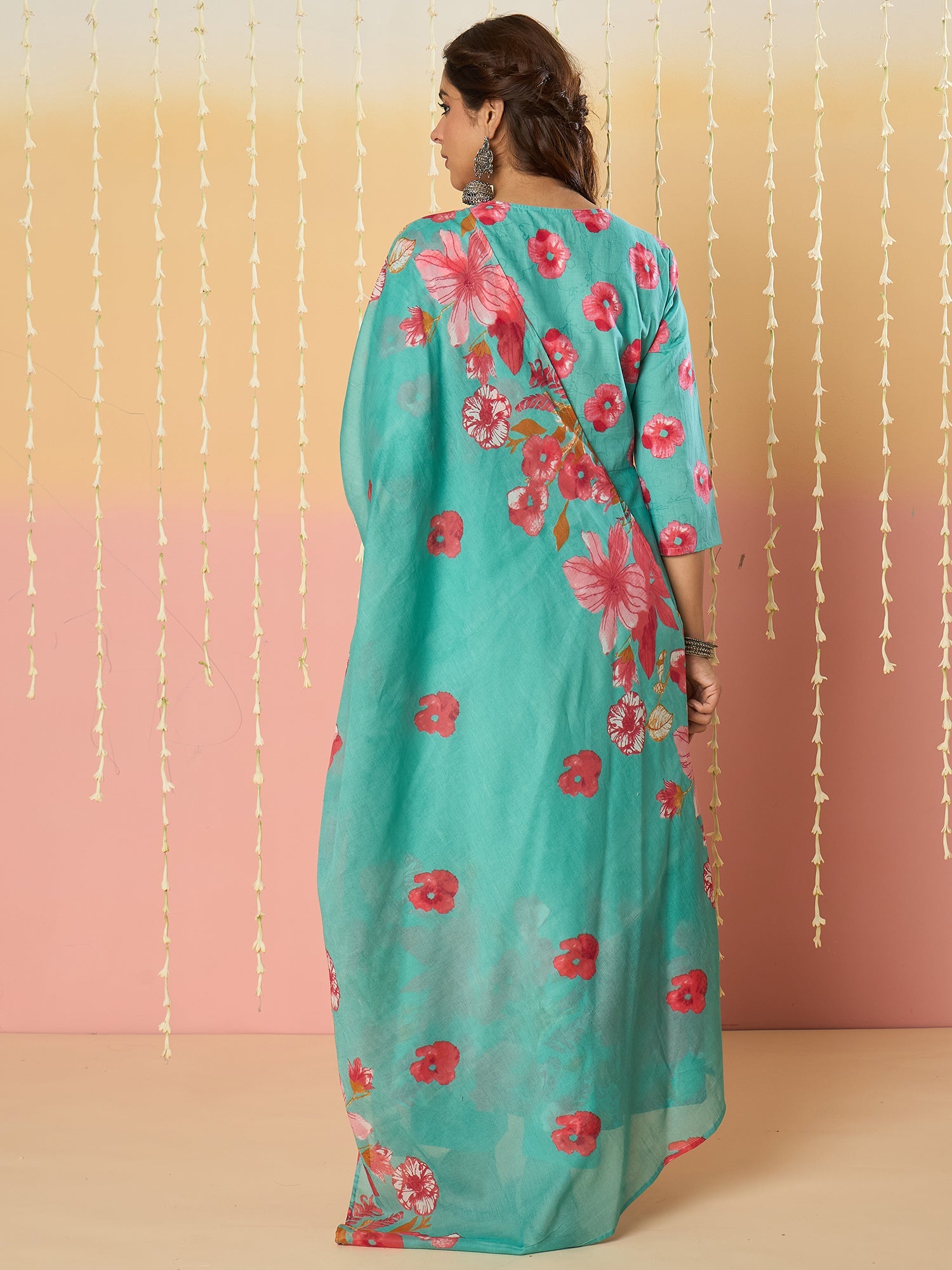Green Kurta Set For Women At Affordable Price Fit With Every Occasion & Daily Wear, Easy Return & Exchange Available, Shop Now.