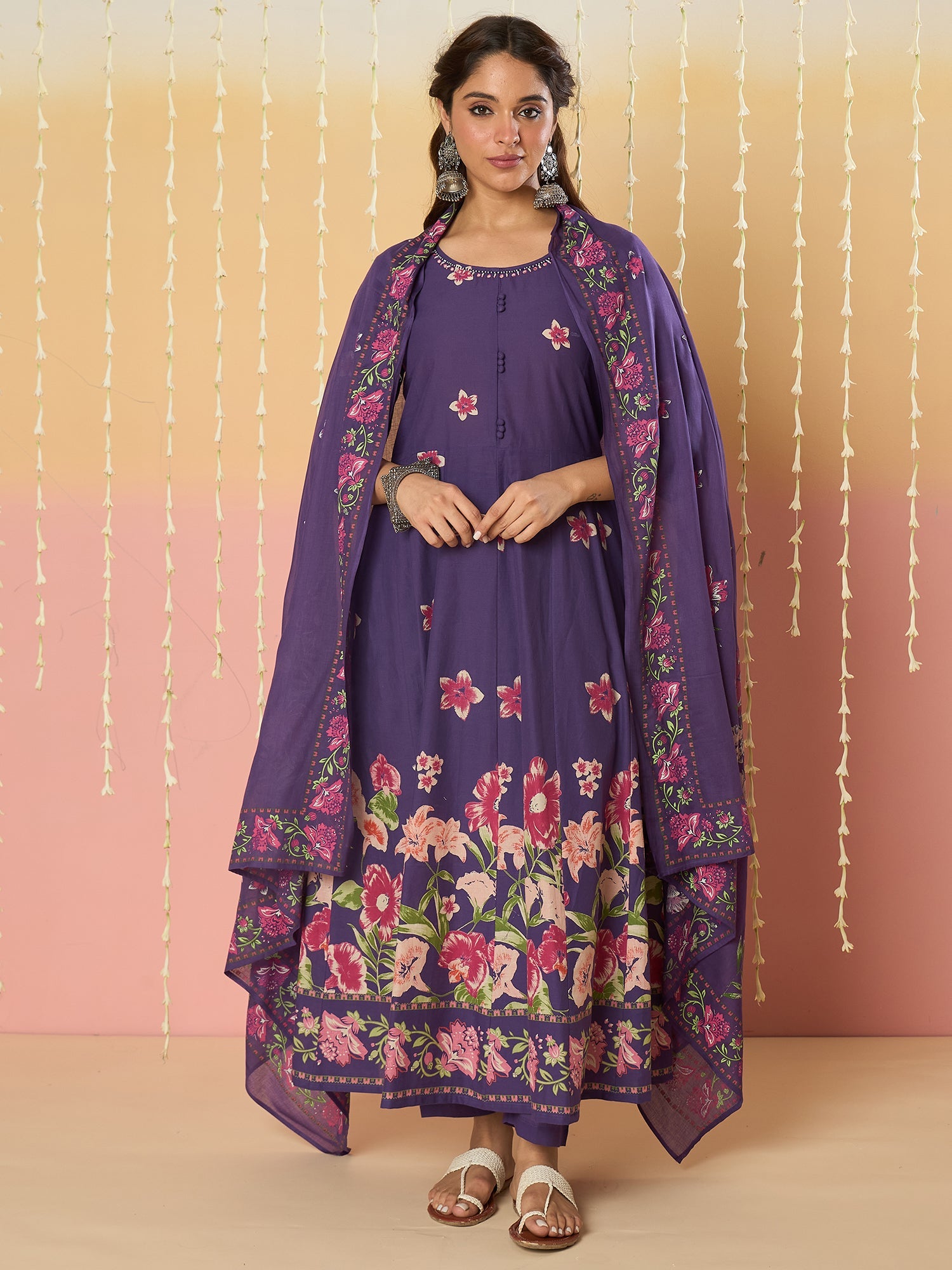 Purple Kurta Set For Women At Affordable Price Fit With Every Occasion & Daily Wear, Easy Return & Exchange Available, Shop Now.