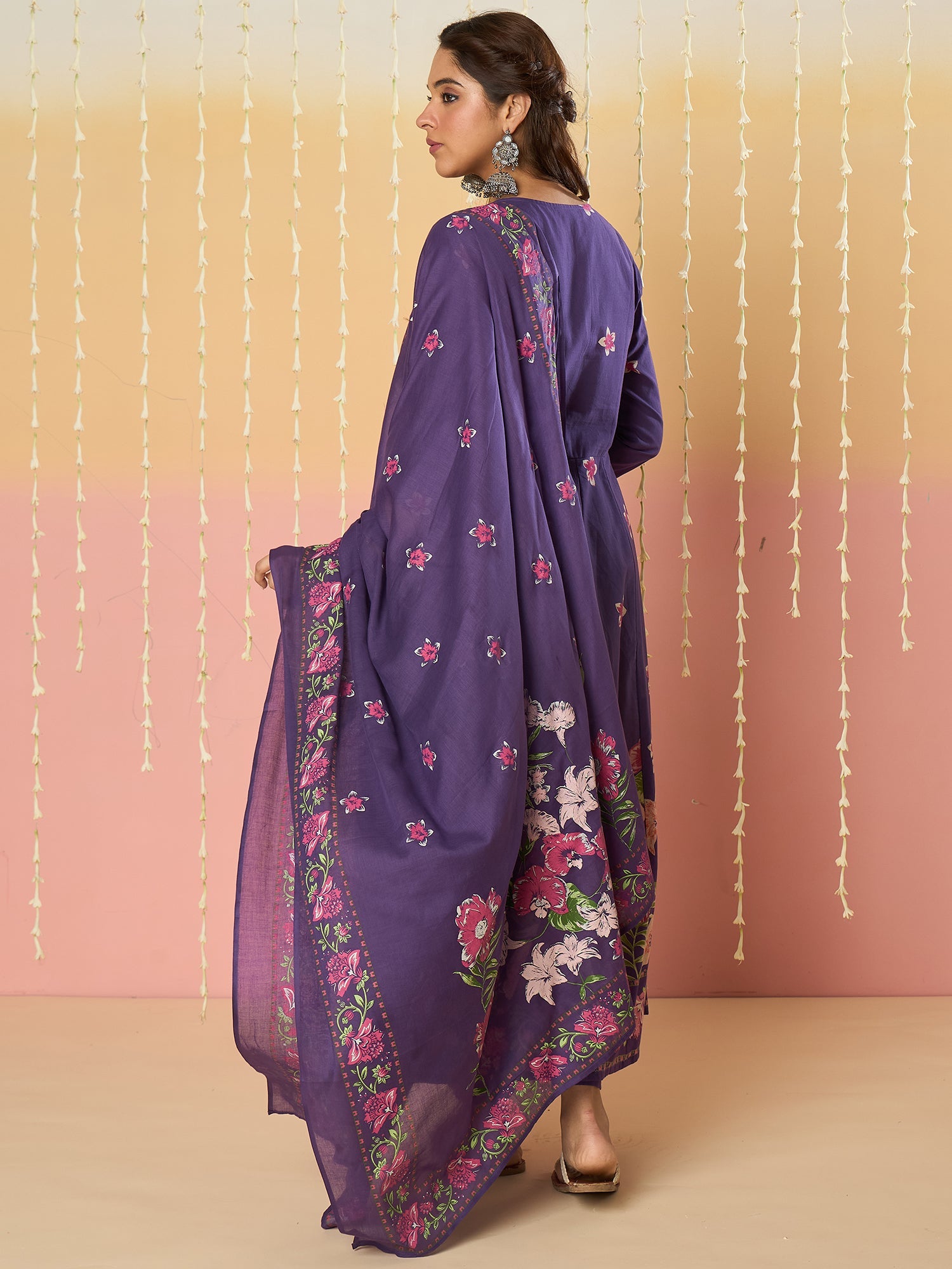 Purple Kurta Set For Women At Affordable Price Fit With Every Occasion & Daily Wear, Easy Return & Exchange Available, Shop Now.