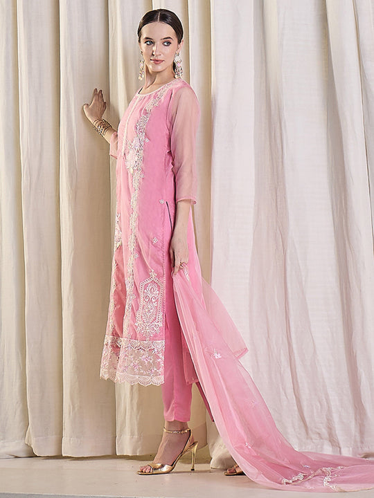 Pink Embroidered Organza Straight Suit Sets With Dupatta