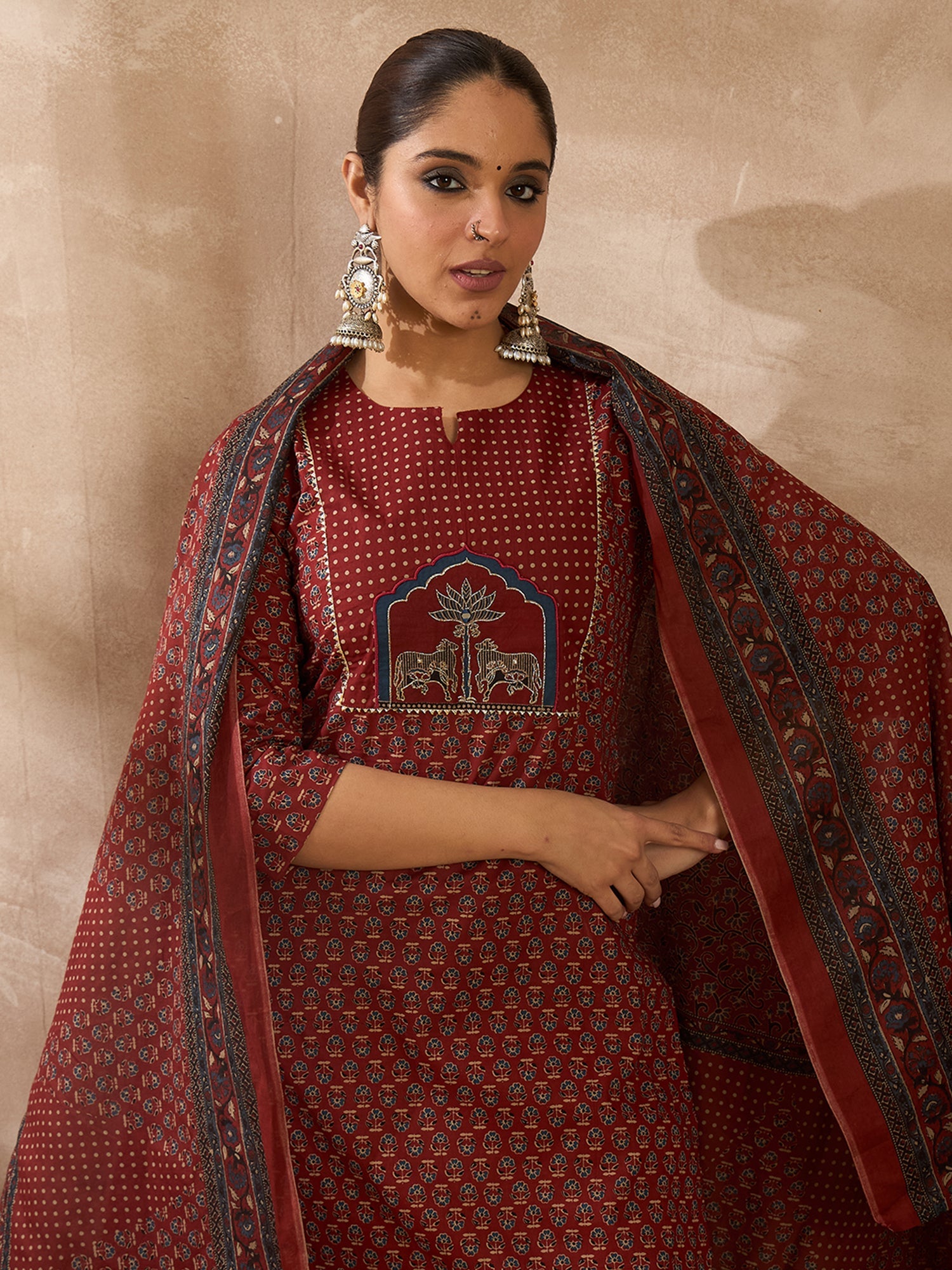 Maroon Kurta Set For Women At Affordable Price Fit With Every Occasion & Daily Wear, Easy Return & Exchange Available, Shop Now.