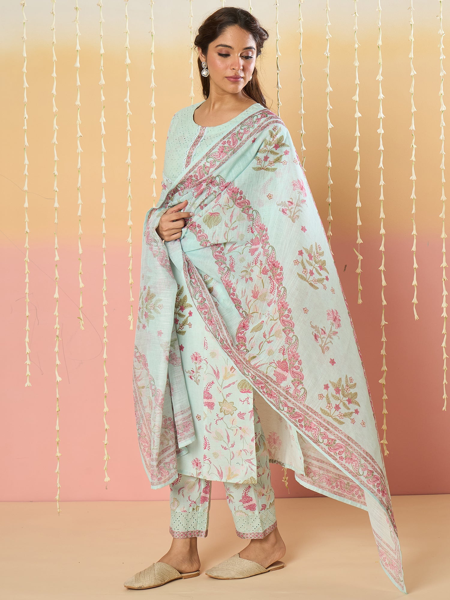 Sea Green Kurta Set For Women At Affordable Price Fit With Every Occasion & Daily Wear, Easy Return & Exchange Available, Shop Now.