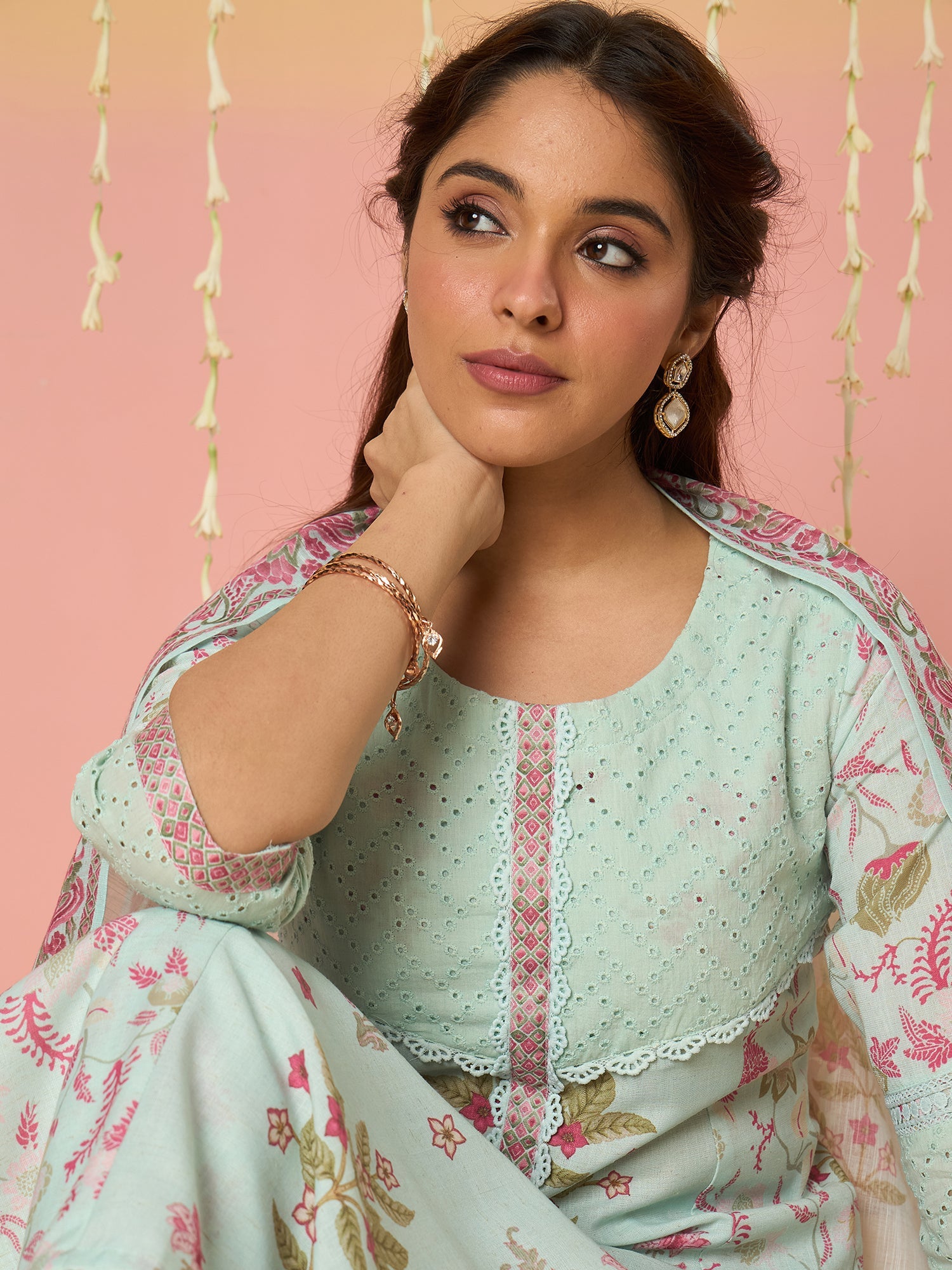 Sea Green Kurta Set For Women At Affordable Price Fit With Every Occasion & Daily Wear, Easy Return & Exchange Available, Shop Now.