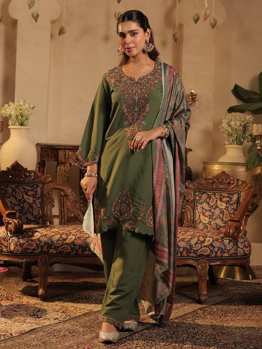 Green Embroidered Silk Blend Straight Kurta Palazzos With Dupatta