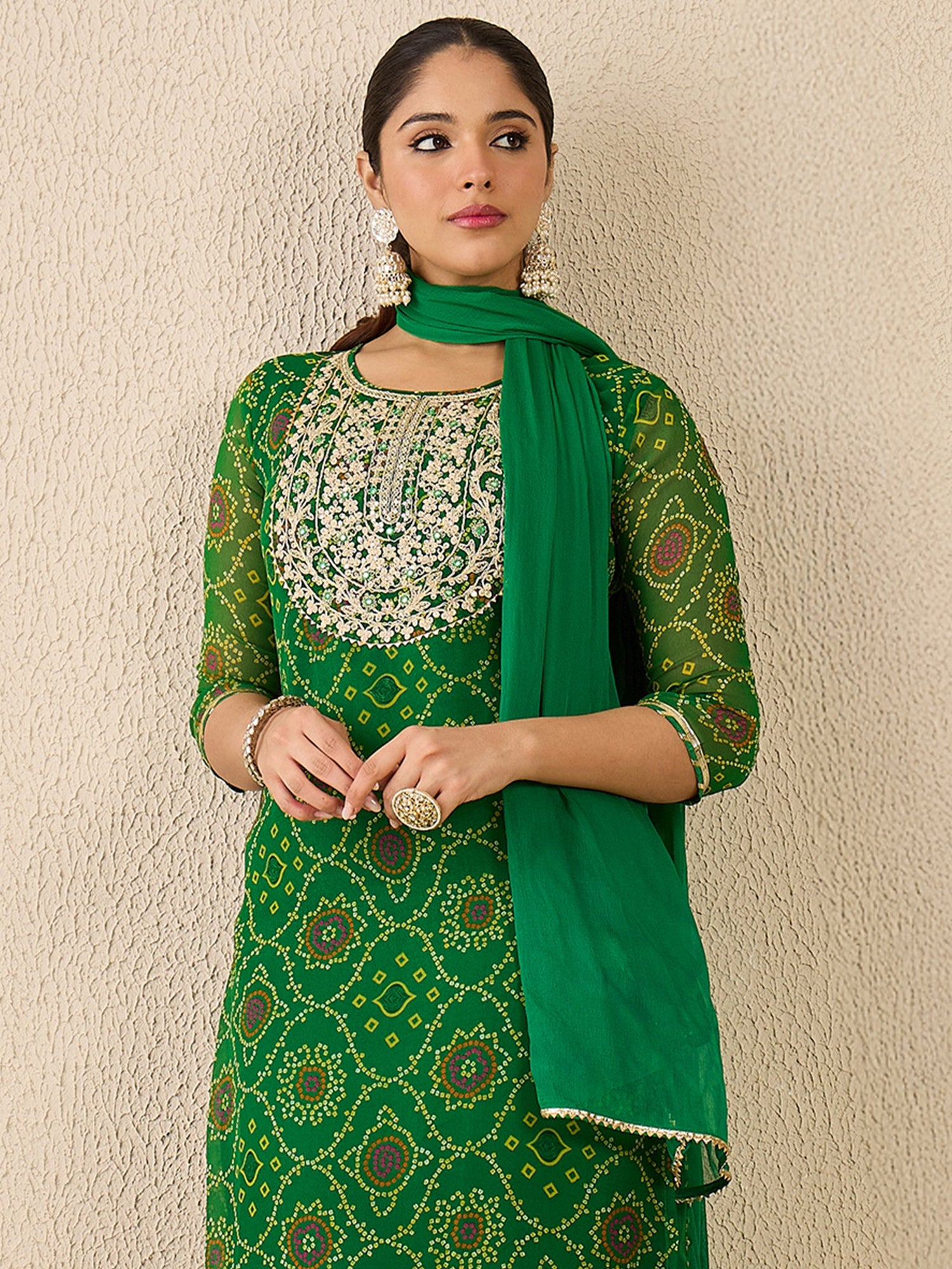 Green Embroidered Georgette Straight Kurta Sets With Dupatta