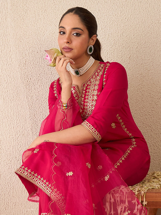 Women Pink Embroidered Silk Blend Straight Kurta Sets With Dupatta