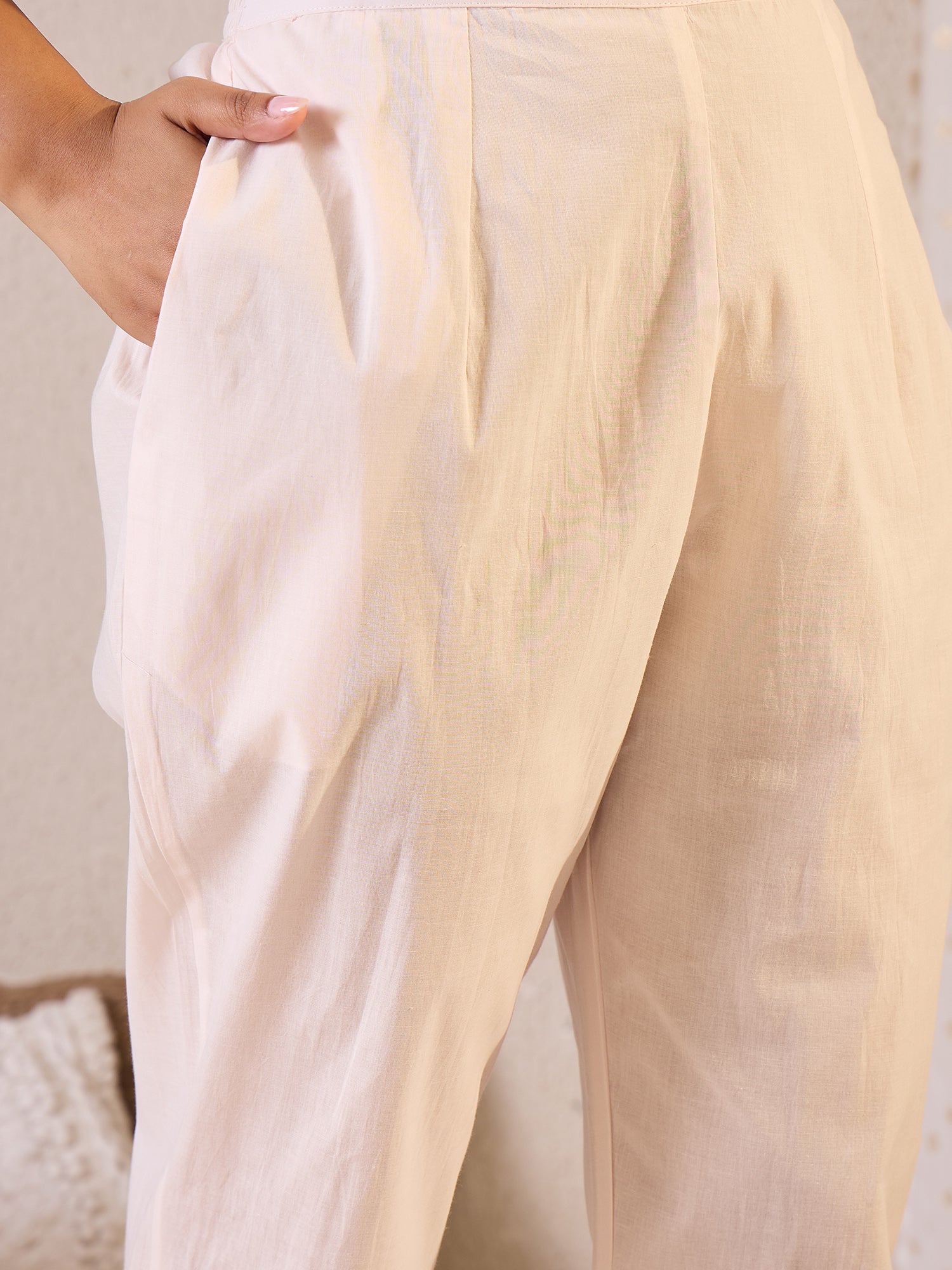 Peach Printed Linen Straight Round Neck Kurta Sets With Dupatta