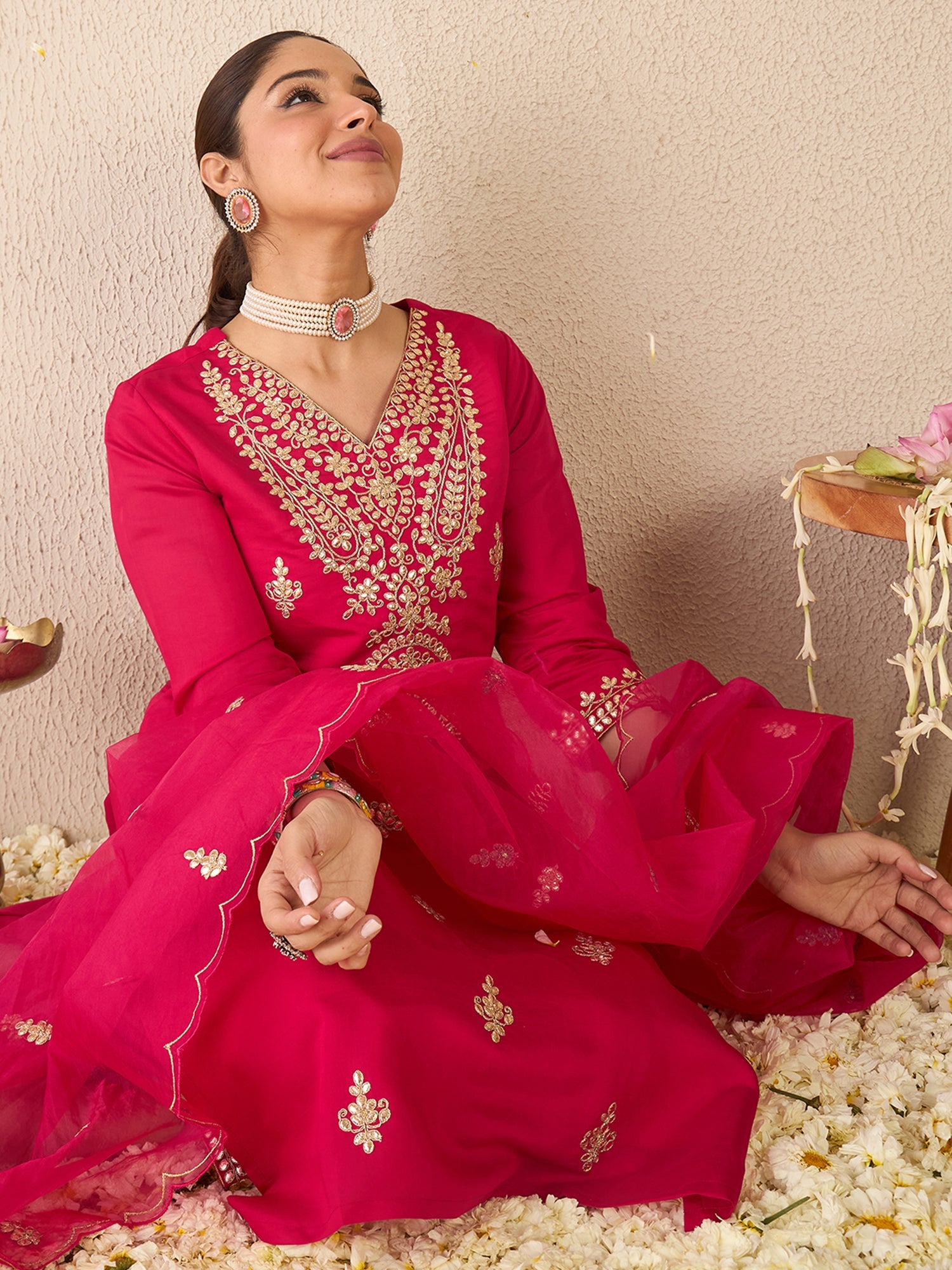 Pink Kurta Set For Women At Affordable Price Fit With Every Occasion & Daily Wear, Easy Return & Exchange Available, Shop Now.