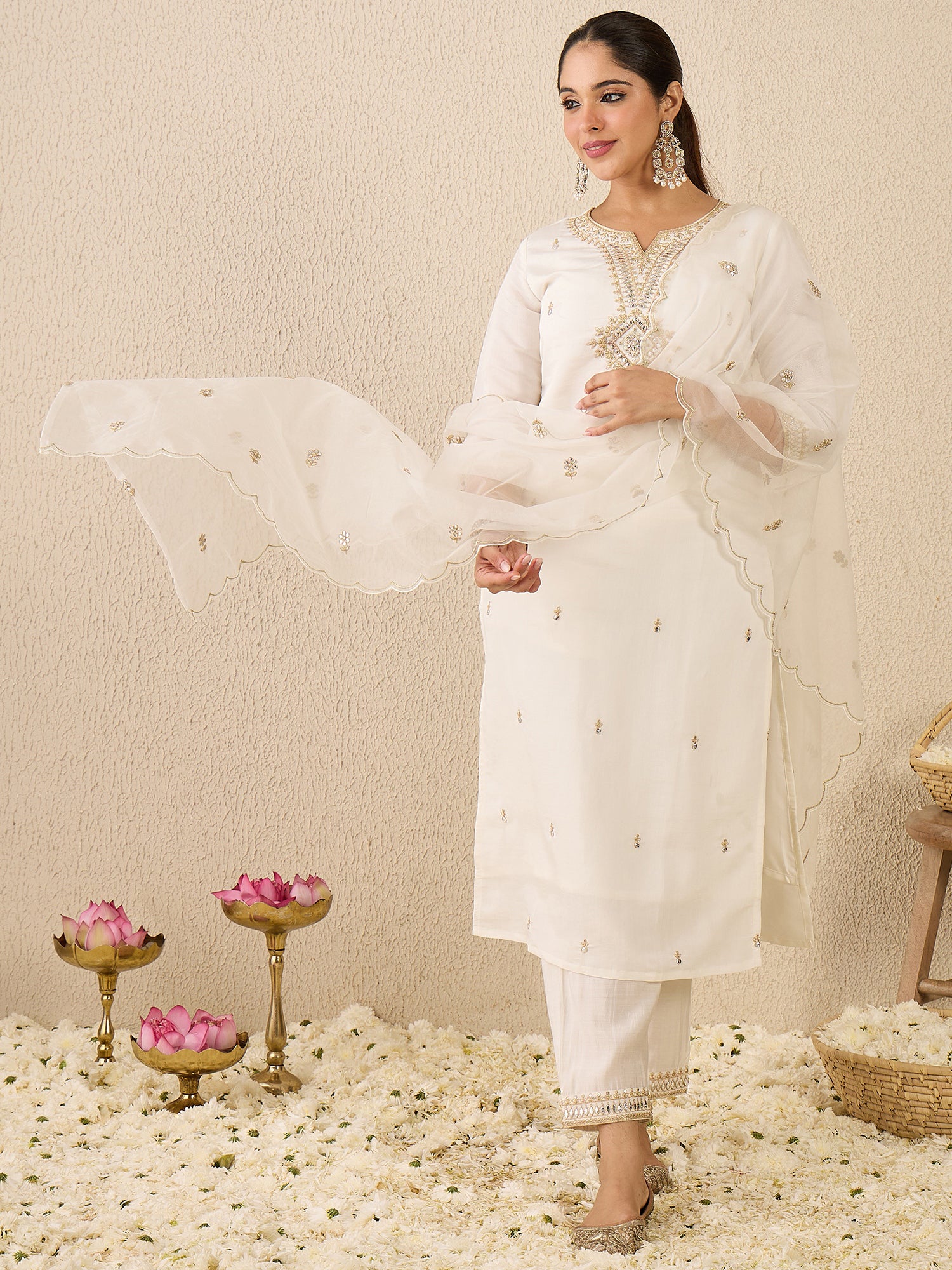 Off White Embroidered Silk Blend Straight Round Neck Kurta Sets With Dupatta