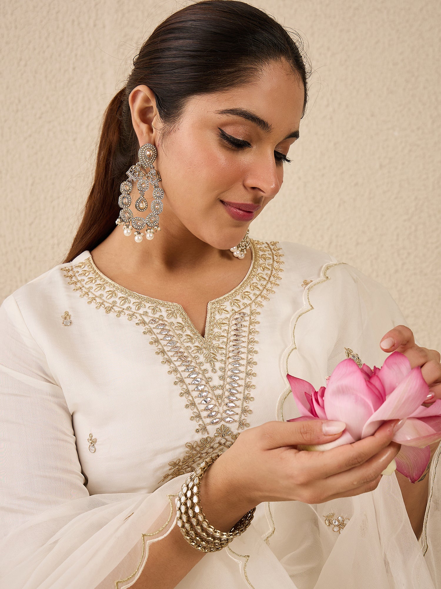 Off White Embroidered Silk Blend Straight Round Neck Kurta Sets With Dupatta