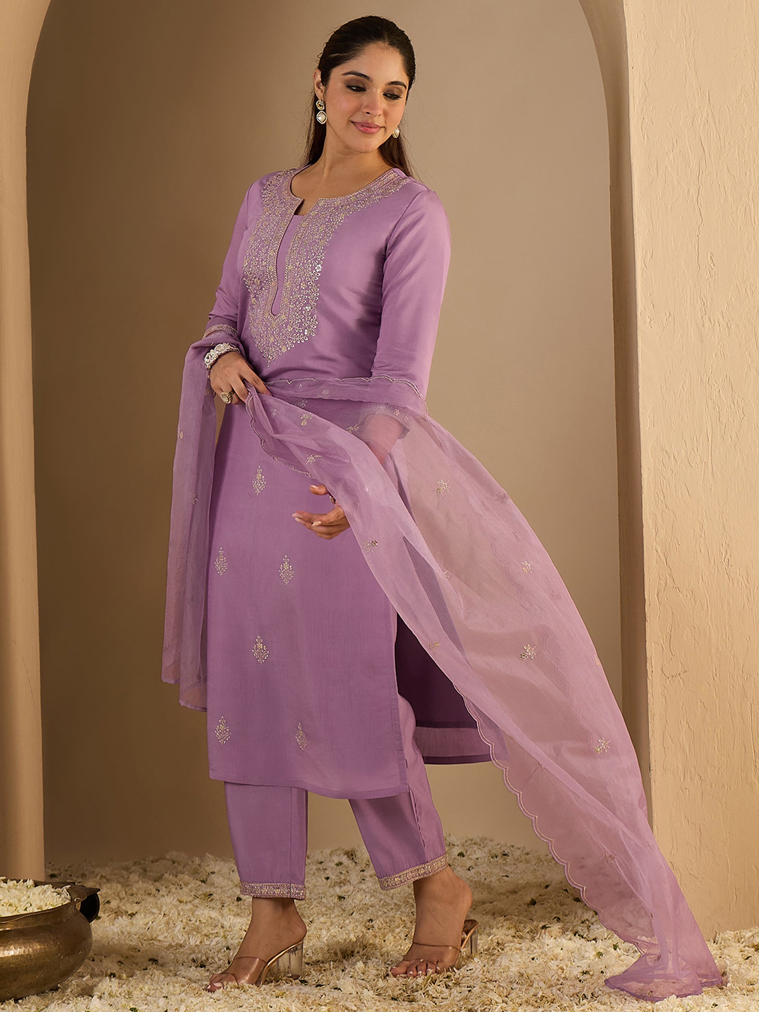 Lavender Embroidered Silk Blend Straight Round Neck Kurta Sets With Dupatta