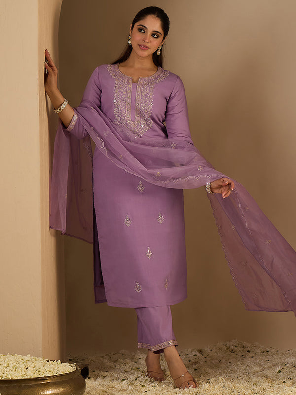 Lavender Embroidered Silk Blend Straight Round Neck Kurta Sets With Dupatta