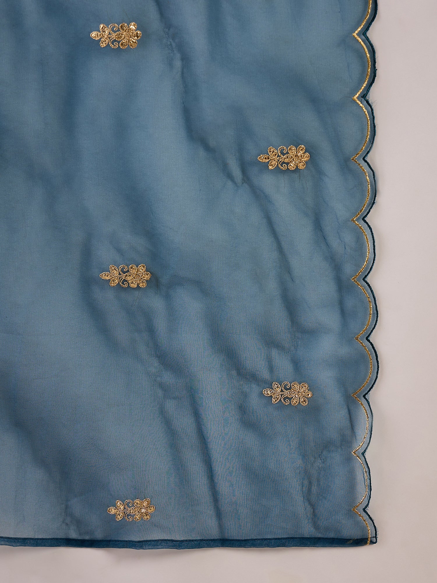 Teal Embroidered Silk Blend Straight Round Neck Kurta Sets With Dupatta