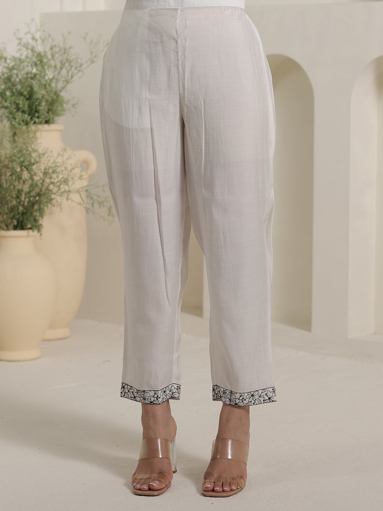 White Embroidered Silk Blend Straight Round Neck Kurta Sets With Dupatta