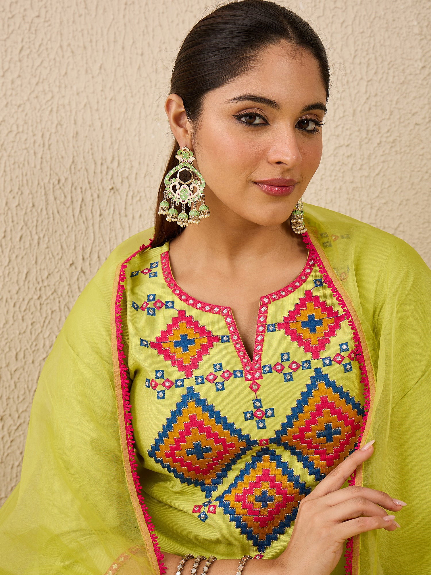 Green Embroidered Liva Straight Round Neck Kurta Sets With Dupatta