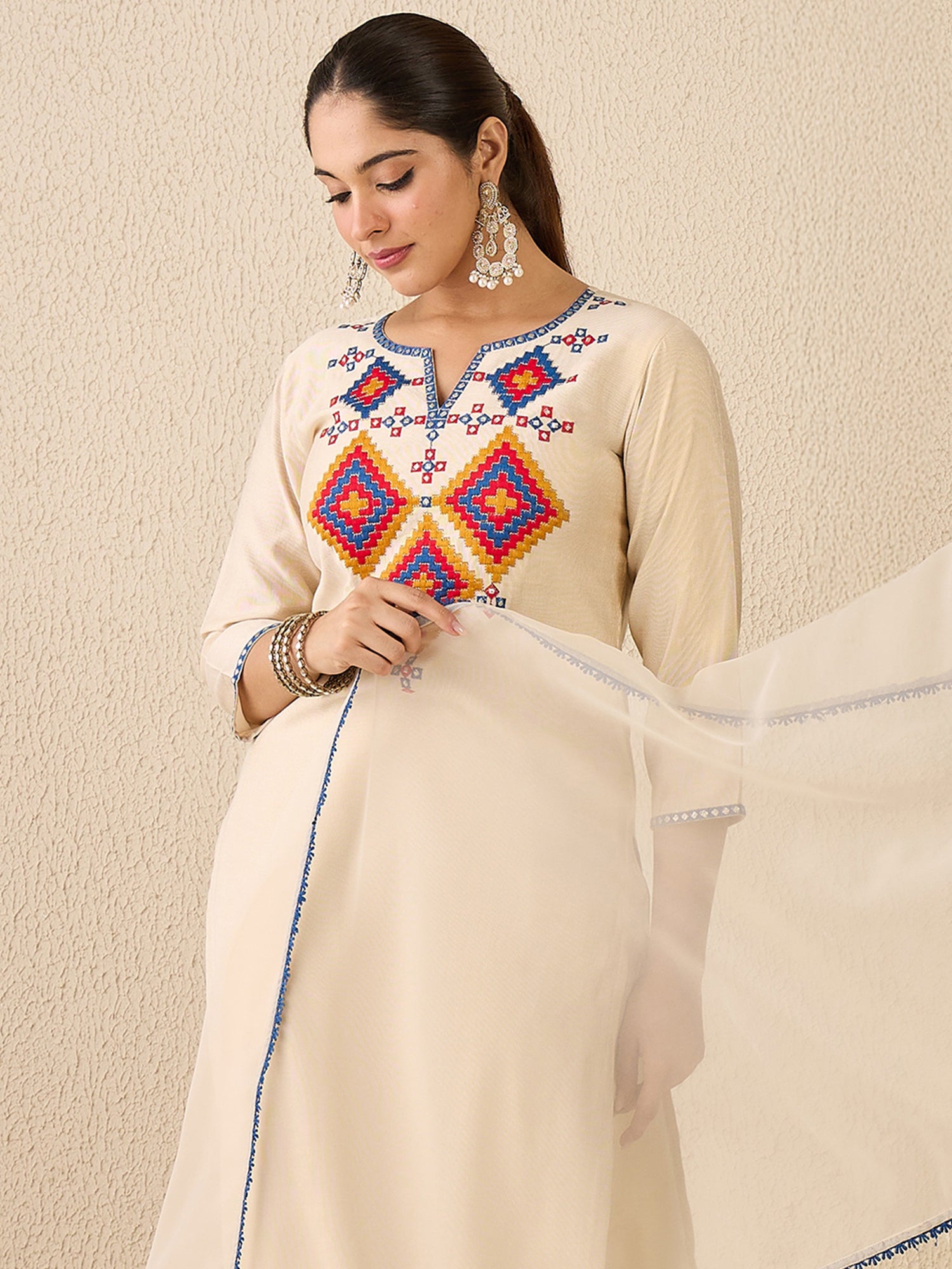 Off White Embroidered Liva Straight Round Neck Kurta Sets With Dupatta