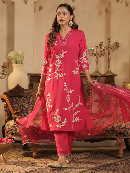 Pink Embroidered Silk Blend Straight Suit Sets With Dupatta