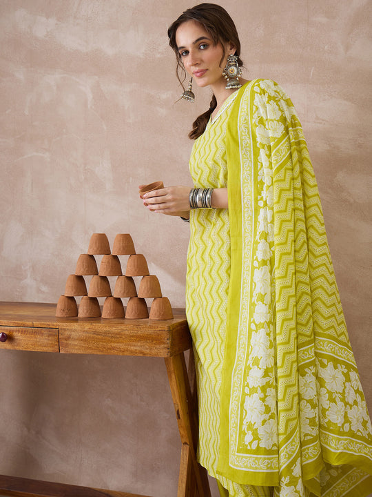 Green Printed Pure Cotton Straight Suit Sets With Dupatta