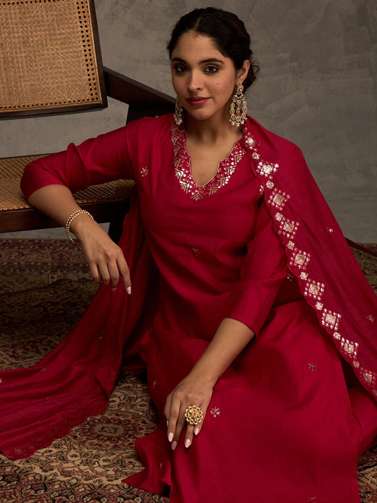 Pink Embroidered Silk Blend Straight Suit Sets With Dupatta