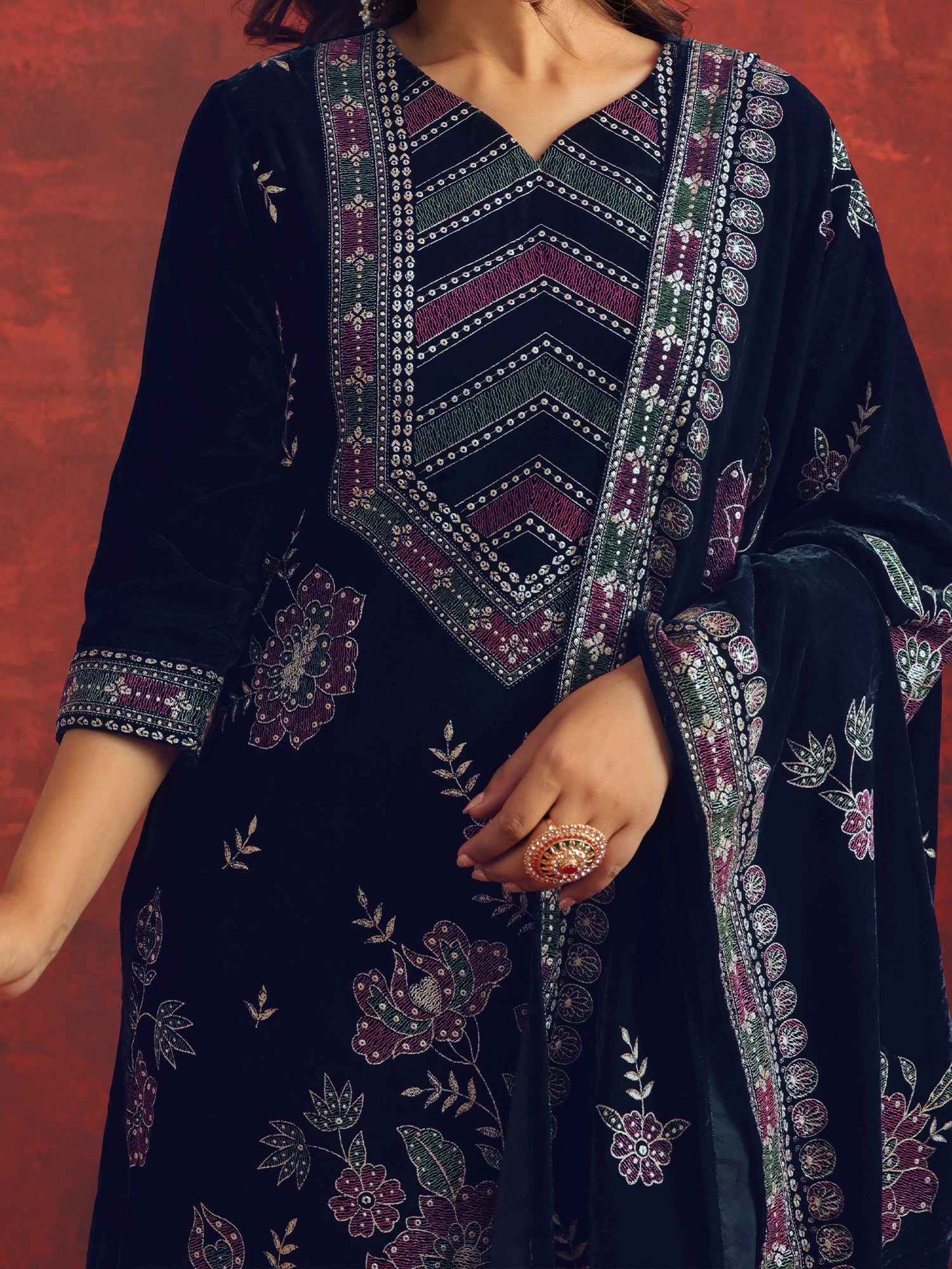 Navy Blue Embroidered Velvet Straight Kurta Sets With Dupatta