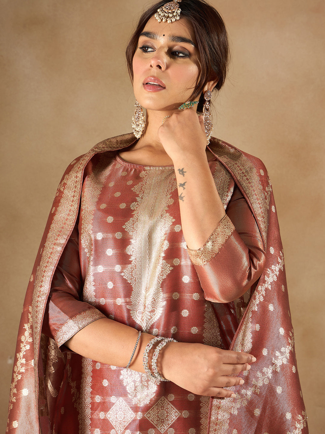 indo era, indoera, heeramandi dress, women kurta, kurta for women, women suit, 3 piece dress for women, 2 piece suit for women, sundress, summer sale, summer look, dress for wedding, birthday outfit for women, kurti, anarkali suit, pakistani suit, coord set women, maxi sundress for women, women suit, summer dress, salwar suit, cotton kurta for women, sharara suit for women, plazo suit, sleeveless kurti, office wear for women, party wear for women, dress for mother day, mother day outfit,