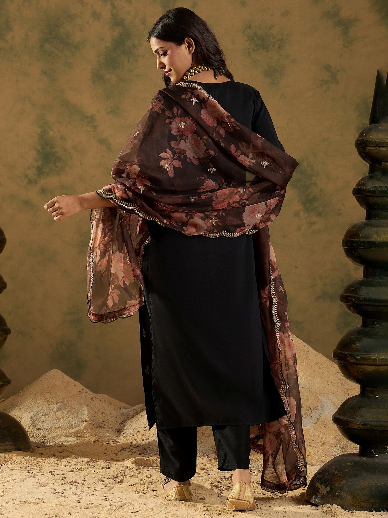 indo era, indoera, heeramandi dress, women kurta, kurta for women, women suit, 3 piece dress for women, 2 piece suit for women, sundress, summer sale, summer look, dress for wedding, birthday outfit for women, kurti, anarkali suit, pakistani suit, coord set women, maxi sundress for women, women suit, summer dress, salwar suit, cotton kurta for women, sharara suit for women, plazo suit, sleeveless kurti, office wear for women, party wear for women, dress for mother day, mother day outfit,