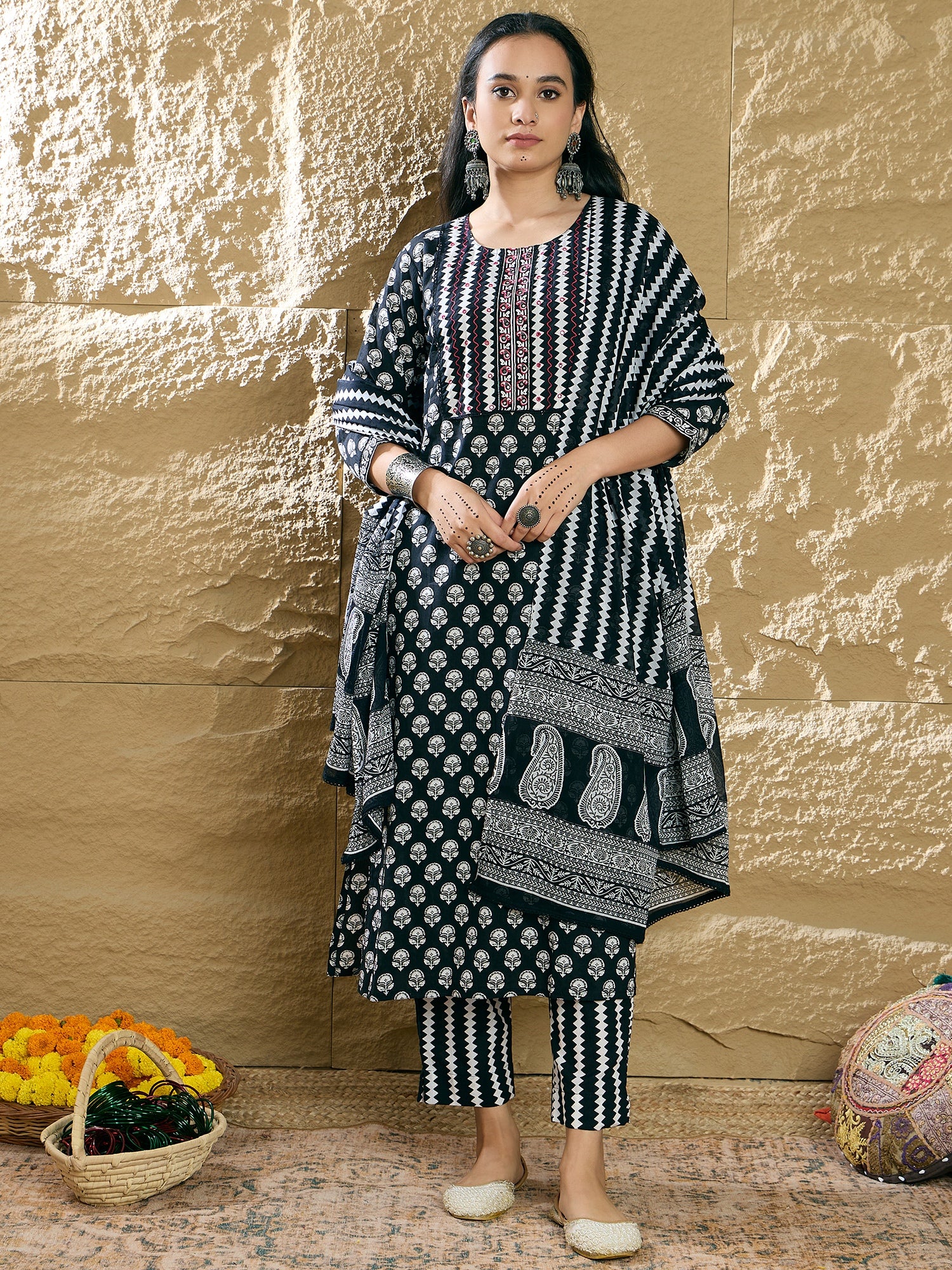 indo era, indoera, indo era kurta, heeramandi dress, heeramandi, dress for women, kurta for women, kurtaset for women, indo era kurta set, indo era suit, anarkali kurta, salwar suit, sharara set, cotton kurta, dress for women, kurta for women, birthday dress for women, gown for women, formal dress for women, party wear for women, summer dress, female kurti, cotton dress for women, kurta with dupatta, dressing style, casual look, new arrival for women, Black suit