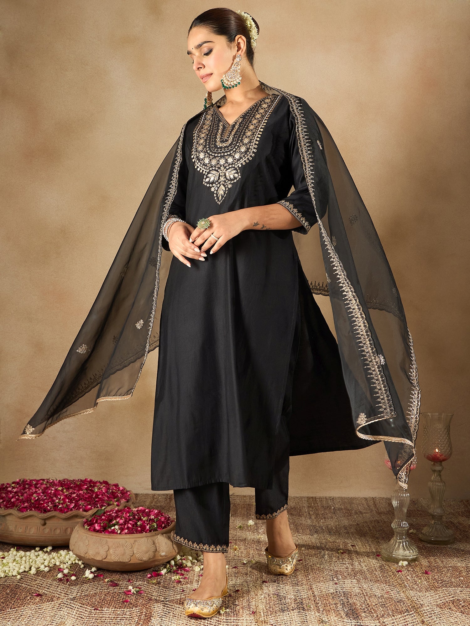 indo era, indoera, heeramandi dress, women kurta, kurta for women, women suit, 3 piece dress for women, 2 piece suit for women, sundress, summer sale, summer look, dress for wedding, birthday outfit for women, kurti, anarkali suit, pakistani suit, coord set women, maxi sundress for women, women suit, summer dress, salwar suit, cotton kurta for women, sharara suit for women, plazo suit, sleeveless kurti, office wear for women, party wear for women, dress for mother day, mother day outfit,