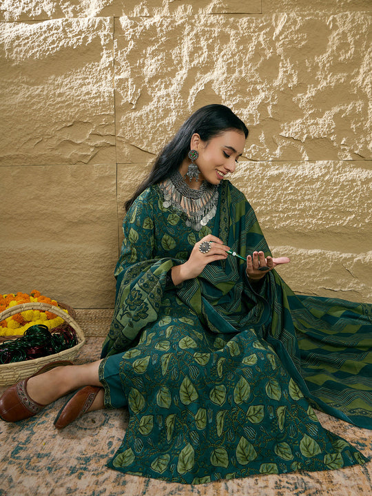 Green Printed Straight Kurta Trousers With Dupatta