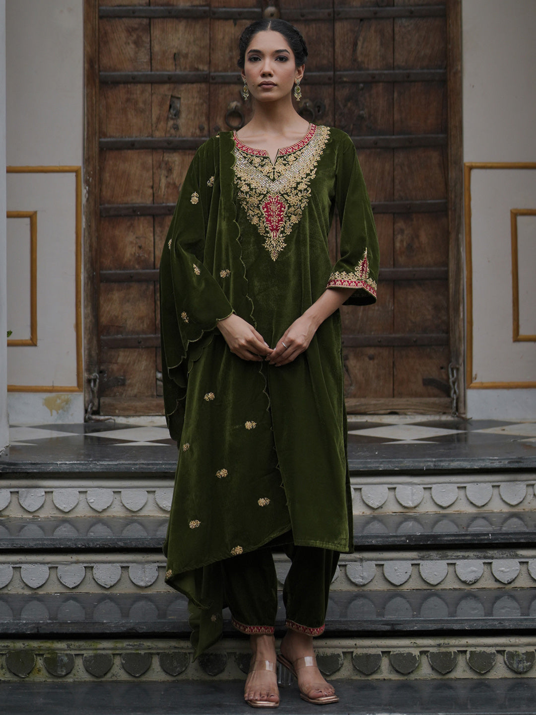 Green Kurta Sets  For women,indo era, indoera, kurta set for women, women kurta set, women suit, summer wear for women, festive suit for women, mother's day outfit, dress for mother, mother's day special, heeramandi dress