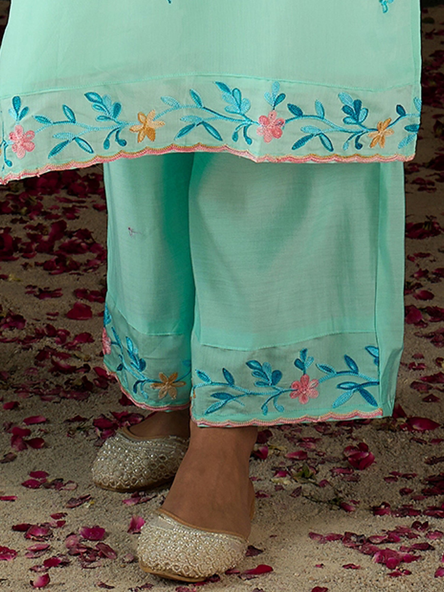 indo era, indoera, heeramandi dress, women kurta, kurta for women, women suit, 3 piece dress for women, 2 piece suit for women, sundress, summer sale, summer look, dress for wedding, birthday outfit for women, kurti, anarkali suit, pakistani suit, coord set women, maxi sundress for women, women suit, summer dress, salwar suit, cotton kurta for women, sharara suit for women, plazo suit, sleeveless kurti, office wear for women, party wear for women, dress for mother day, mother day outfit,