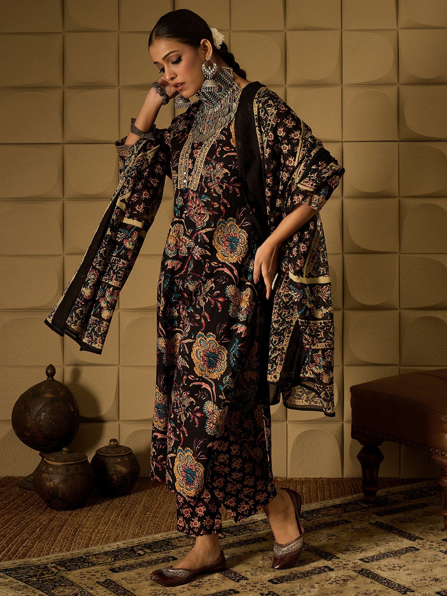 indo era, suit, kurta set for women, indo era kurta, kurta sets for ladies, summer dresses for women, 3 piece suit, cotton kurta set for women, new arrivals, women kurti plazo set, women in suit, kurta suit, floral kurta, short suit, spring summer, Black suit