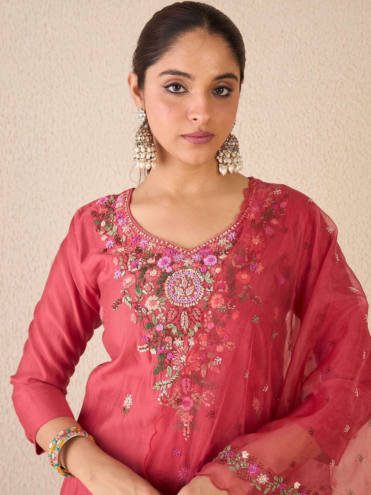 Peach Kurta Set For Women At Affordable Price Fit With Every Occasion & Daily Wear, Easy Return & Exchange Available, Shop Now.