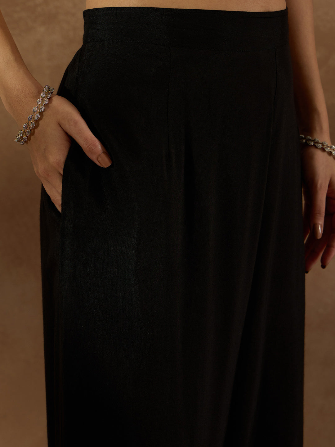 indo era, indoera, heeramandi dress, women kurta, kurta for women, women suit, 3 piece dress for women, 2 piece suit for women, sundress, summer sale, summer look, dress for wedding, birthday outfit for women, kurti, anarkali suit, pakistani suit, coord set women, maxi sundress for women, women suit, summer dress, salwar suit, cotton kurta for women, sharara suit for women, plazo suit, sleeveless kurti, office wear for women, party wear for women, dress for mother day, mother day outfit,