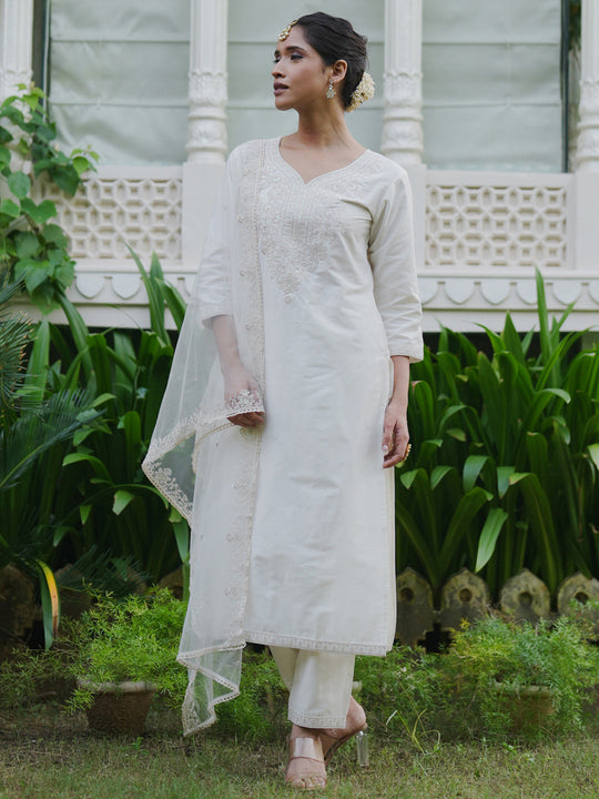 Indo Era Off White Embroidered Straight Kurta Trousers With Dupatta set