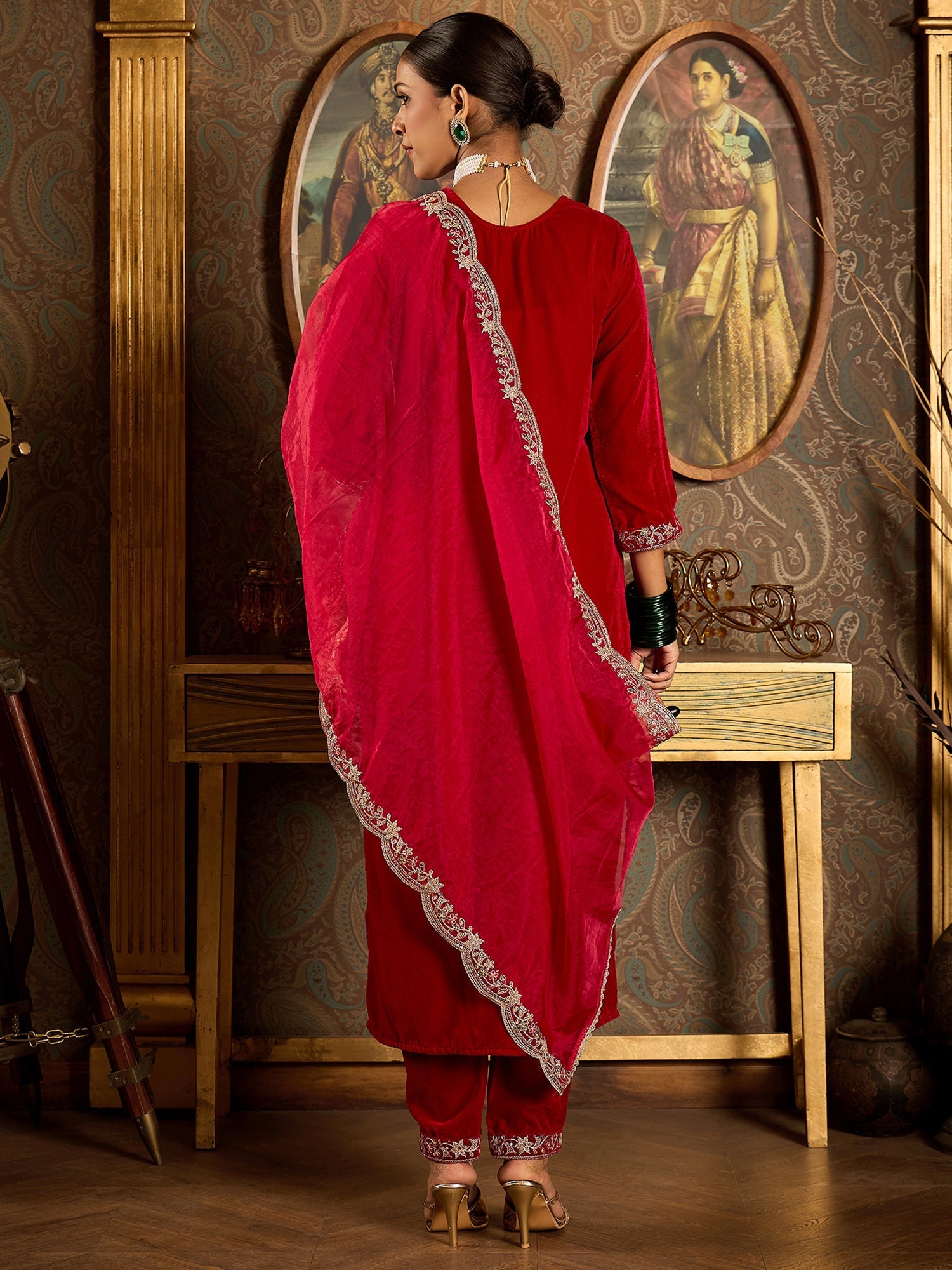 indo era, indoera, indo era kurta, heeramandi dress, heeramandi, dress for women, kurta for women, kurtaset for women, indo era kurta set, indo era suit, anarkali kurta, salwar suit, sharara set, cotton kurta, dress for women, kurta for women, birthday dress for women, gown for women, formal dress for women, party wear for women, summer dress, female kurti, cotton dress for women, kurta with dupatta, dressing style, casual look, new arrival for women, Pink suit