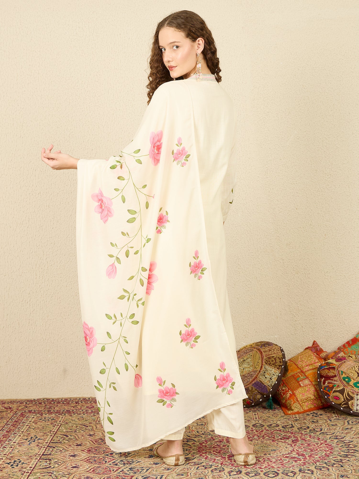 Off White Kurta Set For Women At Affordable Price Fit With Every Occasion & Daily Wear, Easy Return & Exchange Available, Shop Now.