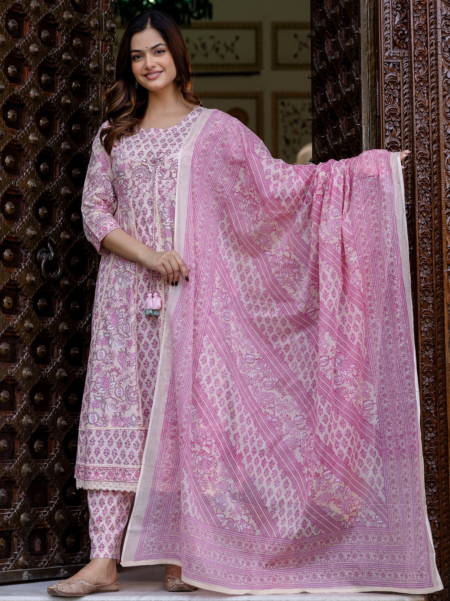 Pink Kurta Sets  For women,indo era, indoera, kurta set for women, women kurta set, women suit, summer wear for women, cotton suit set, women cotton kurta, cotton kurta with dupatta
