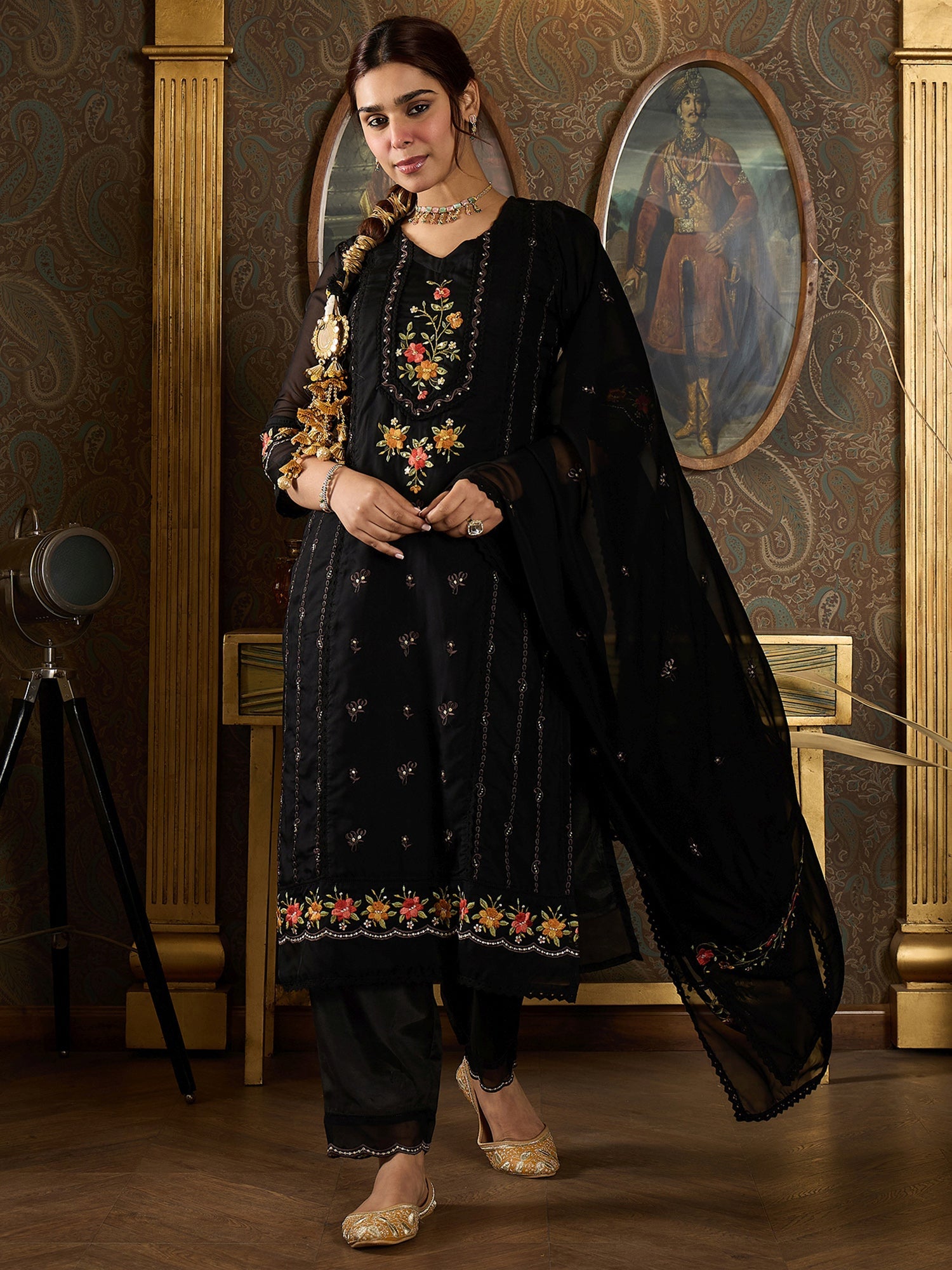 indo era, indoera, indo era kurta, heeramandi dress, heeramandi, dress for women, kurta for women, kurtaset for women, indo era kurta set, indo era suit, anarkali kurta, salwar suit, sharara set, cotton kurta, dress for women, kurta for women, birthday dress for women, gown for women, formal dress for women, party wear for women, summer dress, female kurti, cotton dress for women, kurta with dupatta, dressing style, casual look, new arrival for women, Black suit