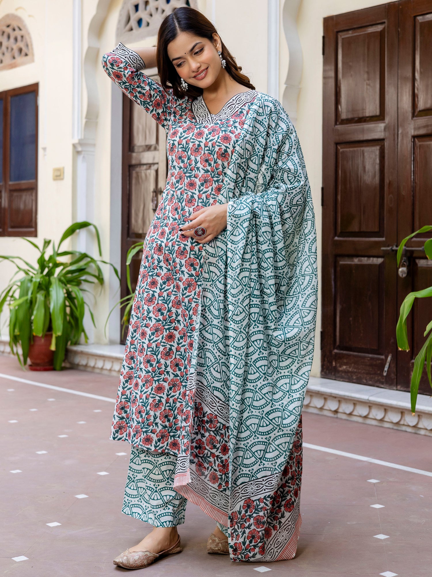 White Kurta Sets  For women,indo era, indoera, kurta set for women, women kurta set, women suit, summer wear for women, cotton suit set, women cotton kurta, cotton kurta with dupatta