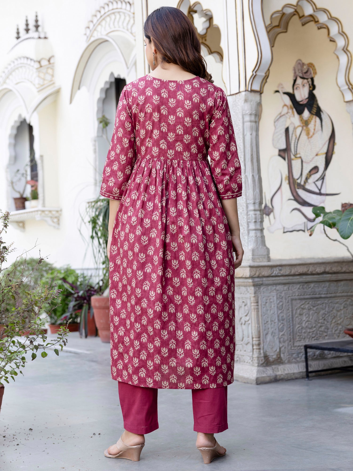 Pink Kurta Sets  For women,indo era, indoera, kurta set for women, women kurta set, women suit, summer wear for women, cotton suit set, women cotton kurta, cotton kurta with dupatta