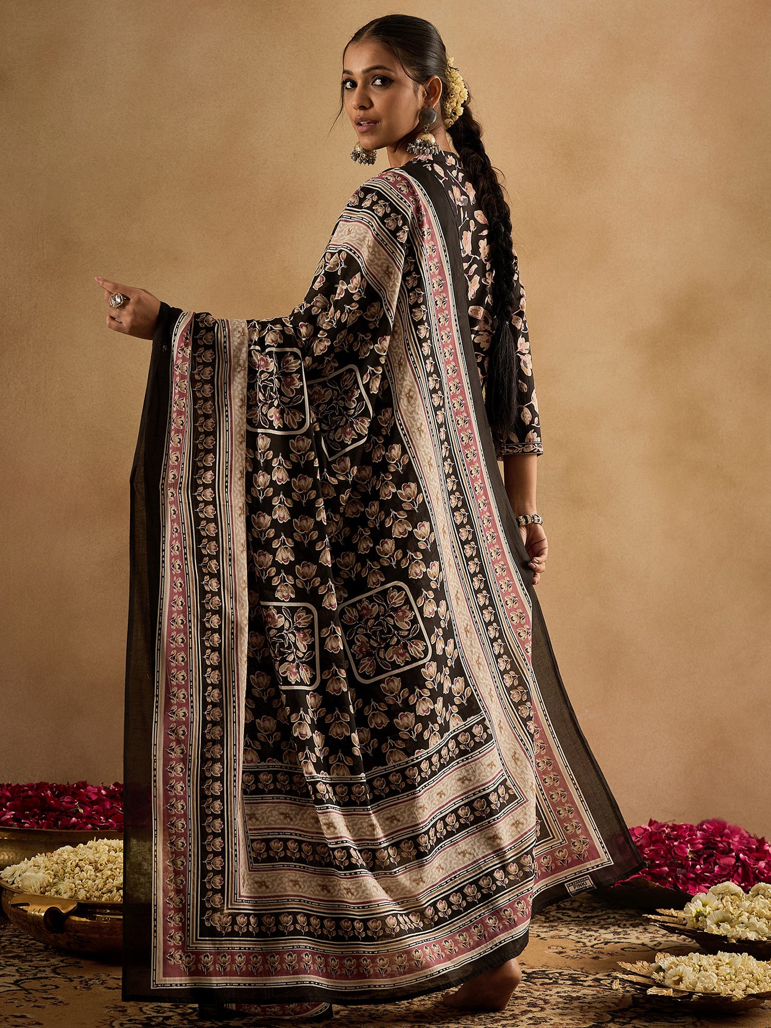 indo era, indoera, indo era kurta, heeramandi dress, heeramandi, dress for women, kurta for women, kurtaset for women, indo era kurta set, indo era suit, anarkali kurta, salwar suit, sharara set, cotton kurta, dress for women, kurta for women, birthday dress for women, gown for women, formal dress for women, party wear for women, summer dress, female kurti, cotton dress for women, kurta with dupatta, dressing style, casual look, new arrival for women, Black suit