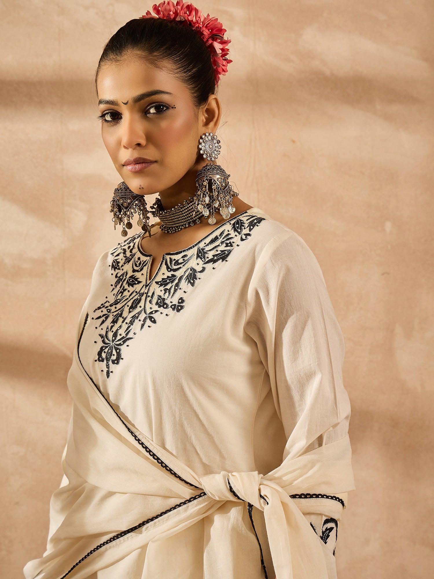 indo era, suit, kurta set for women, indo era kurta, kurta sets for ladies, summer dresses for women, 3 piece suit, cotton kurta set for women, new arrivals, women kurti plazo set, women in suit, kurta suit, floral kurta, short suit, spring summer, Off White suit